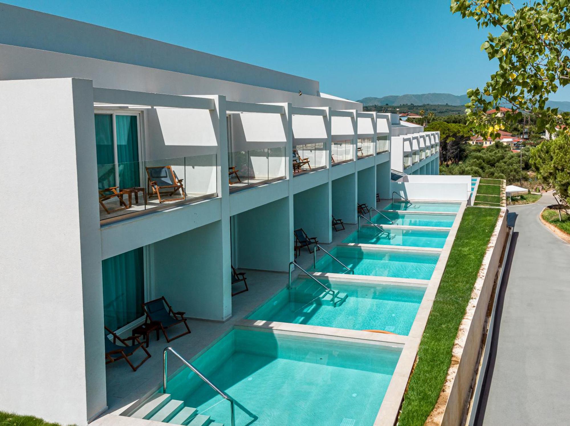 Mirage Bleu Hotel Tragaki Bagian luar foto