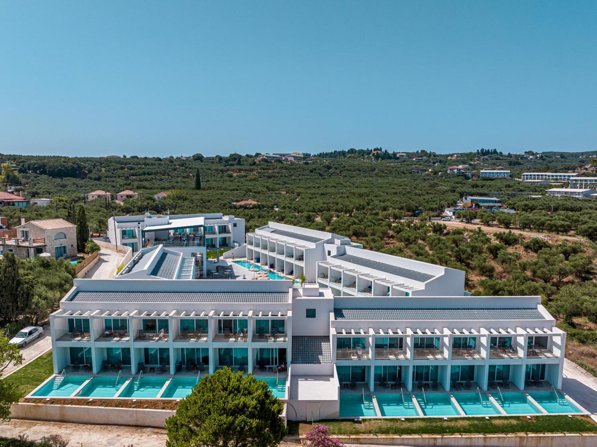 Mirage Bleu Hotel Tragaki Bagian luar foto