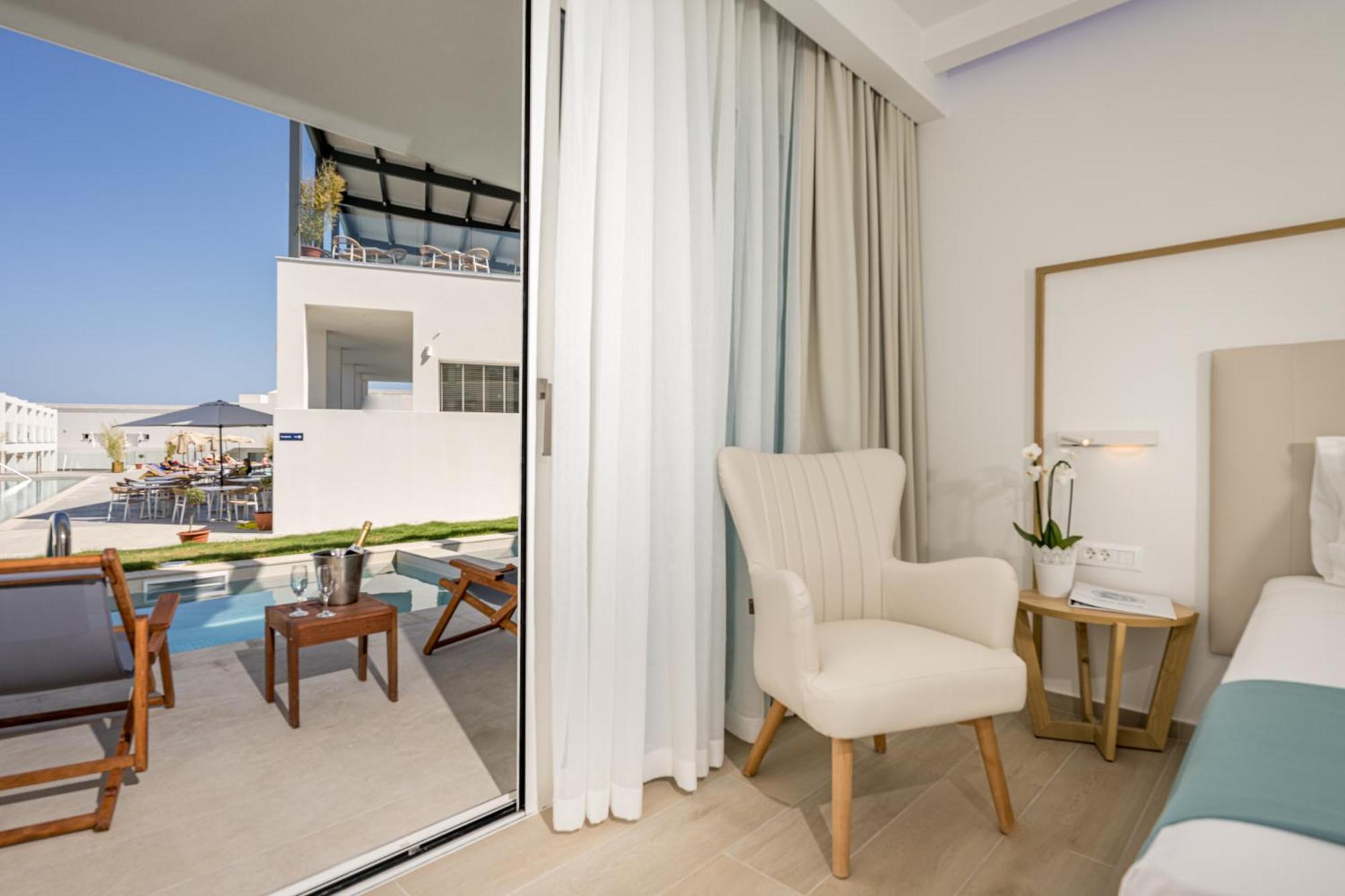 Mirage Bleu Hotel Tragaki Bagian luar foto